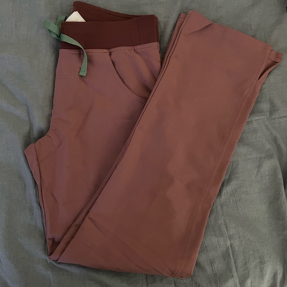 Figs Kade In Mineral Mauve